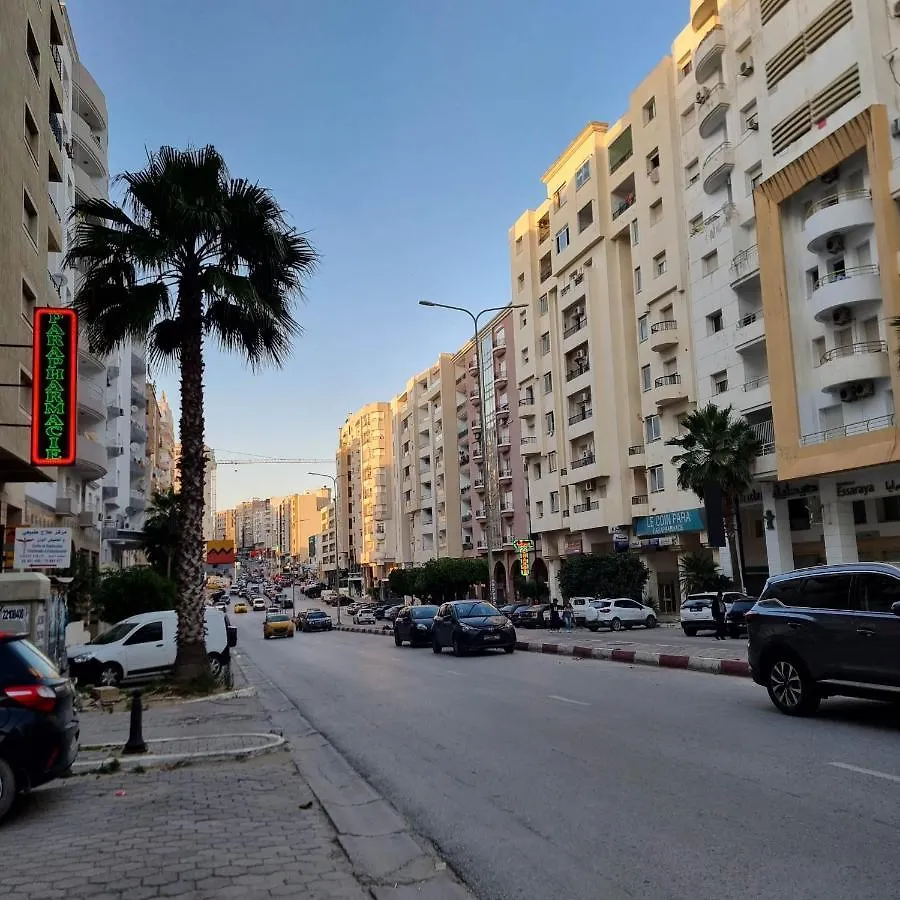 City View, Ennasr Spacious S2 Apartment Ariana