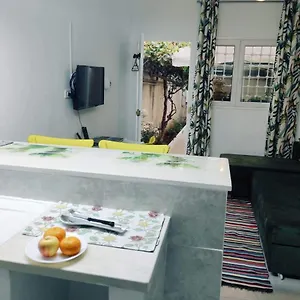  Appartement Studio, Cite La Gazelle ,pas Jafar, Quartier Calme 10 Min De L'aeroport Pres Du Technopark